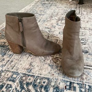 B.P. Booties - size 6 - grey tan color